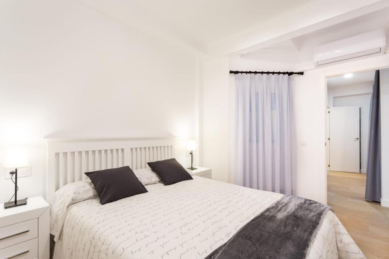 Rentalsevilla Plaza De La Alfalfa Екстер'єр фото
